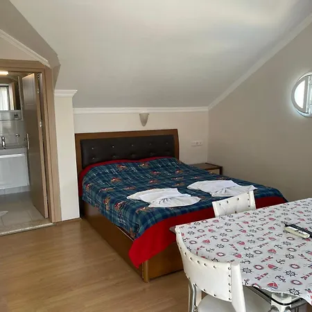 Tugay Otel 2*